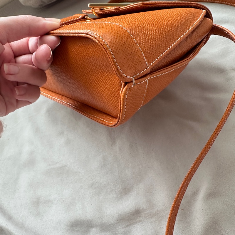 經典不敗|Vintage Valentino 焦糖金 V 復古方包-9