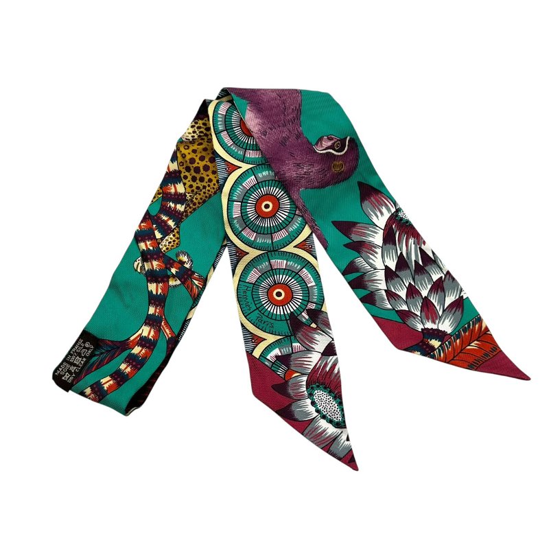 【美收精品】HERMES 黑色絲巾 C-135【隔月月中將轉賣至日本 上架期限30天】-2