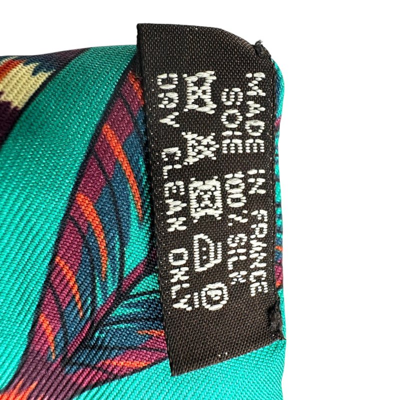 【美收精品】HERMES 黑色絲巾 C-135【隔月月中將轉賣至日本 上架期限30天】-4