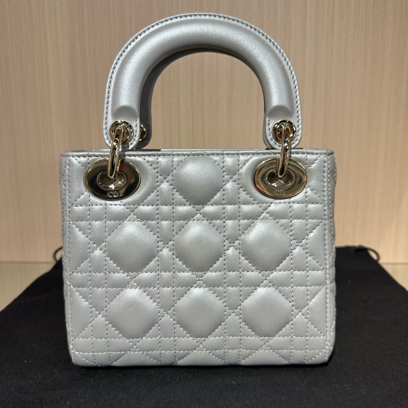 DIOR迪奥 Lady Dior 金扣三格 羊皮 戴妃包乳灰色-3
