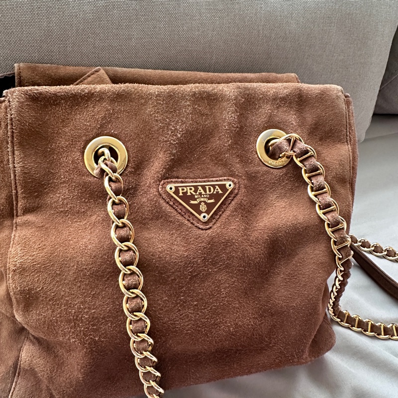 絕美極品！Prada 麂皮金棕降落傘「小號」-3
