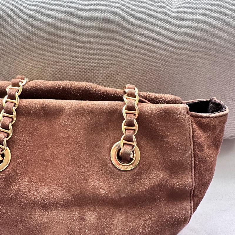 絕美極品！Prada 麂皮金棕降落傘「小號」-17