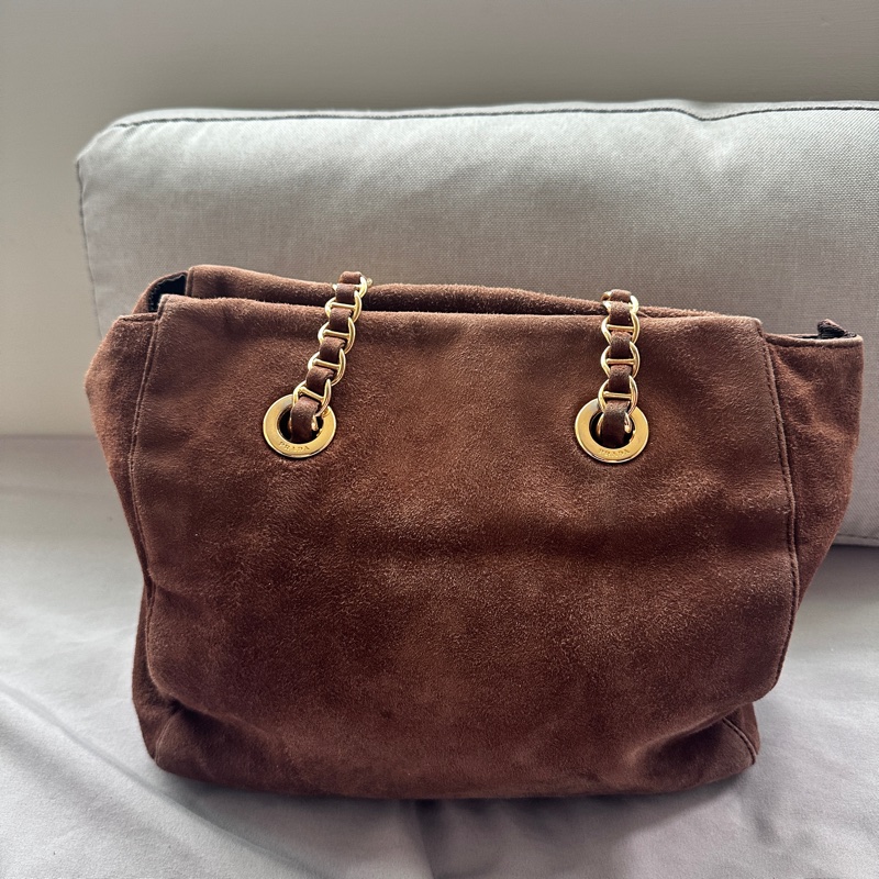 絕美極品！Prada 麂皮金棕降落傘「小號」-18