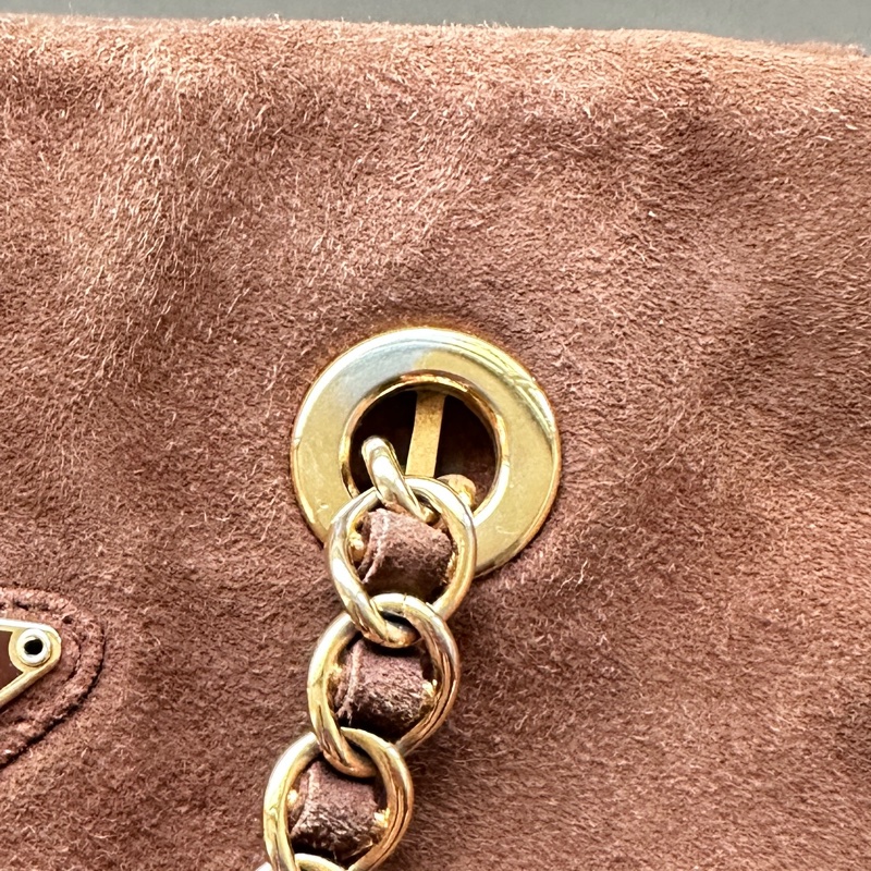 絕美極品！Prada 麂皮金棕降落傘「小號」-24