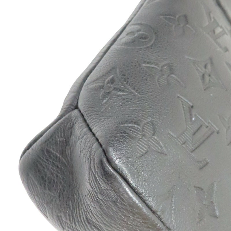 黑色 原花壓紋牛皮 Pochette Voyage Soup 手拿包【LOUIS VUITTON LV 路易威登】 M82545-13