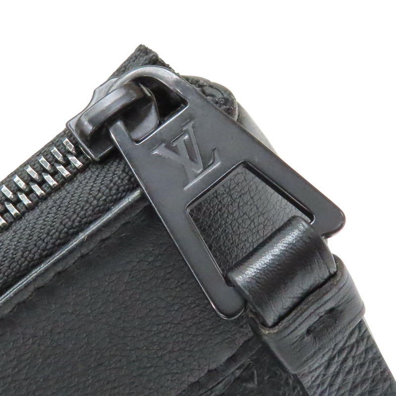 黑色 原花壓紋牛皮 Pochette Voyage Soup 手拿包【LOUIS VUITTON LV 路易威登】 M82545-14