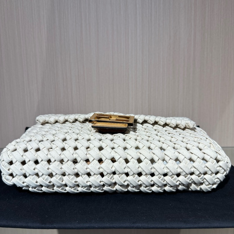 FENDI 芬迪 编织 法棍包 肩背包 中号 白色-4