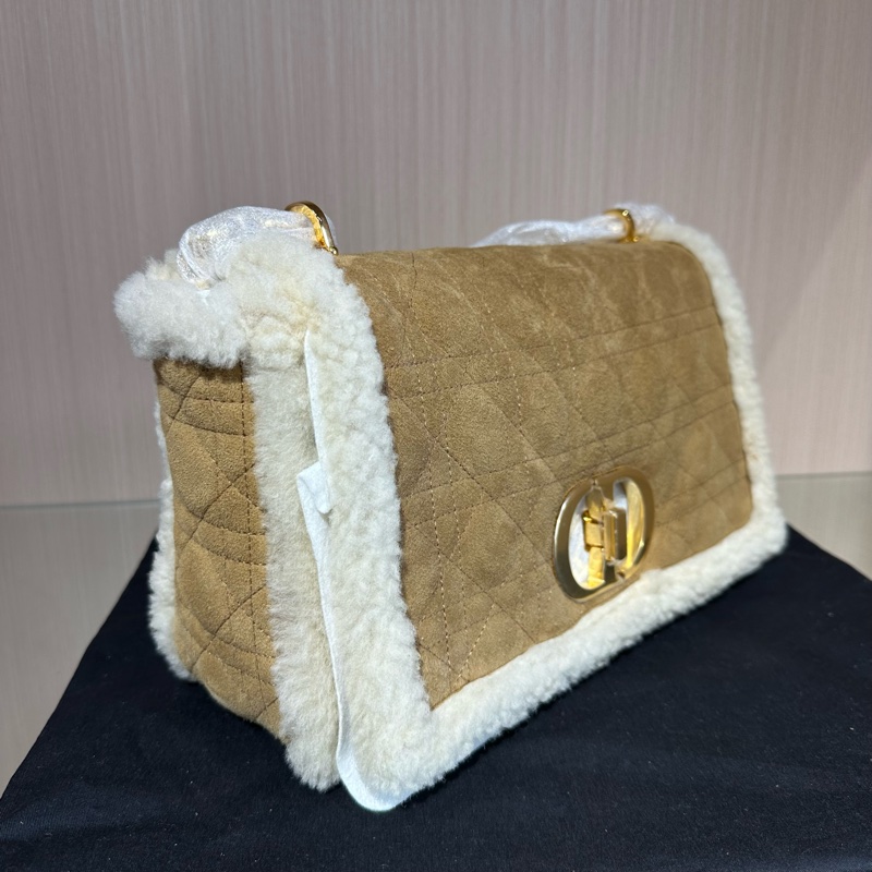 DIOR迪奧 Caro 軟乎乎 羊皮革和羊毛 斜挎單肩包 駝色-1