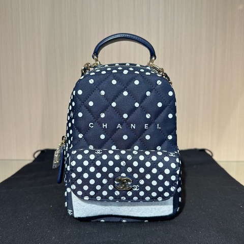 chanel香奈兒 24p 波點雙肩 小書包