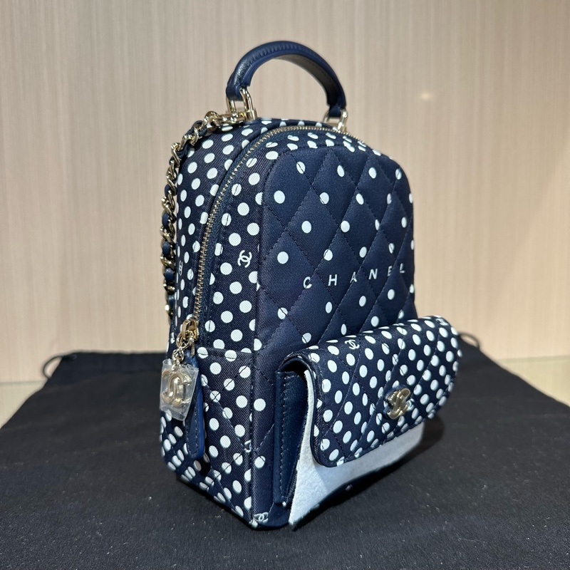 chanel香奈兒 24p 波點雙肩 小書包-1