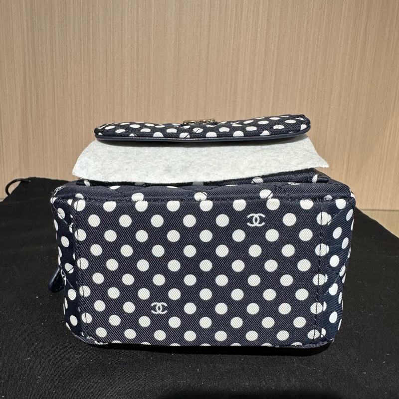 chanel香奈兒 24p 波點雙肩 小書包-4
