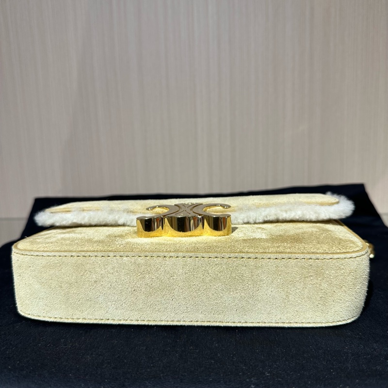 CELINE賽琳 T 凱旋門金扣天鵝絨小牛皮 單肩包 駝色-4