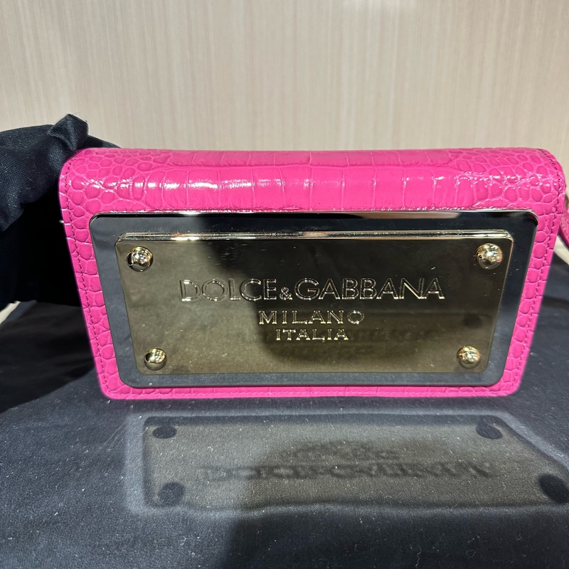 DG杜嘉班納 手機包 粉紅色 鏡面LOGO-2