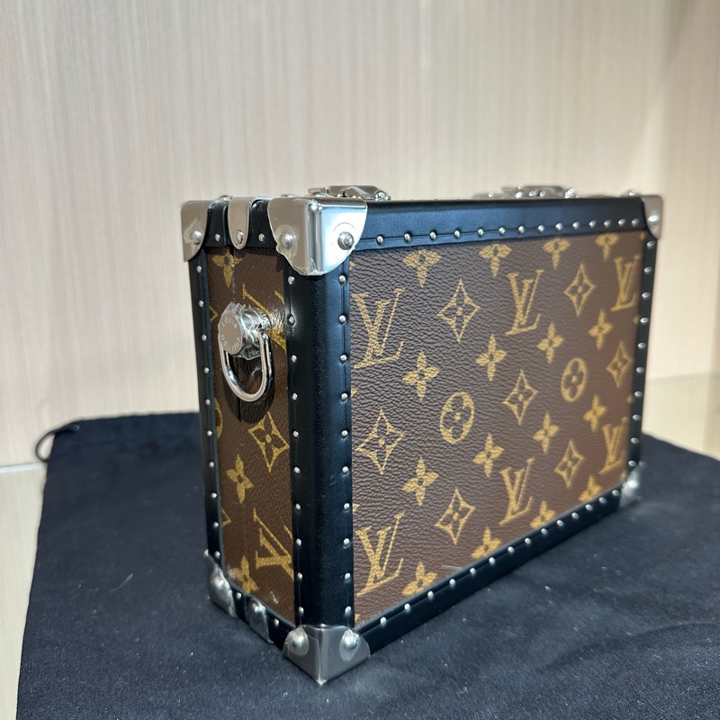 LV路易威登CLUTCH BOX 斜挎包 小號 棕色-1