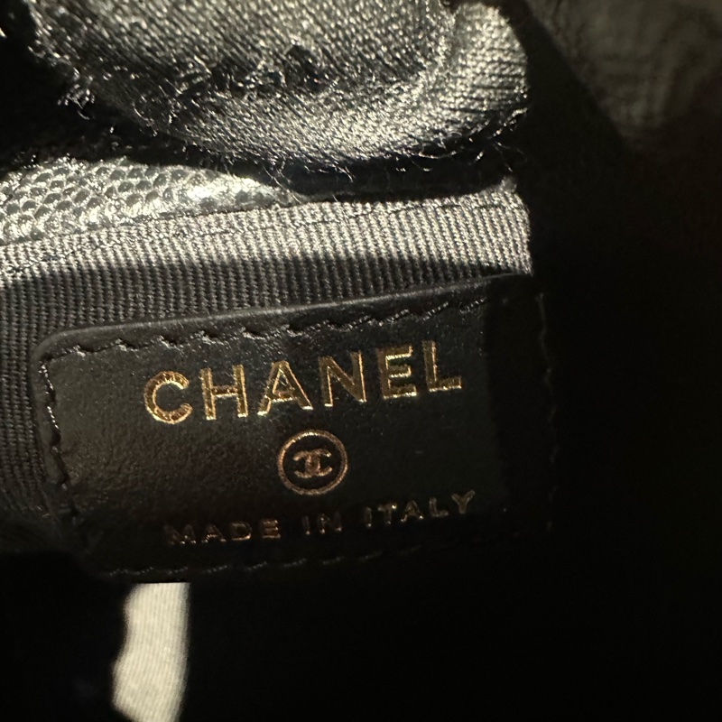 Chanel 香奈兒22K黑金小水桶包 荔枝紋牛皮-6