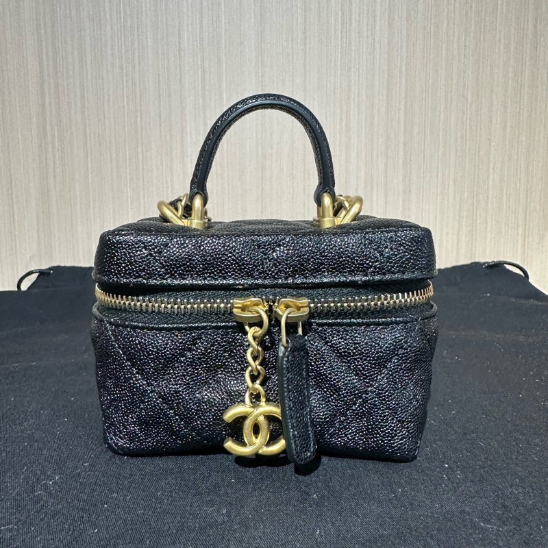 CHANEL香奈兒金扣菱格 荔枝紋牛皮 盒子包小號 黑色-0