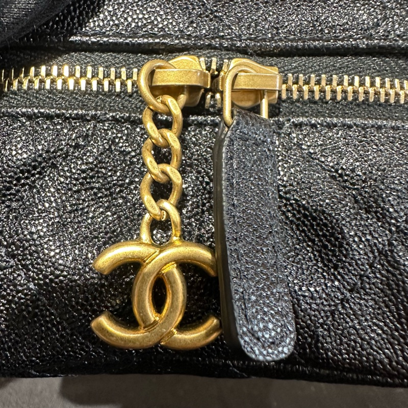 CHANEL香奈兒金扣菱格 荔枝紋牛皮 盒子包小號 黑色-5