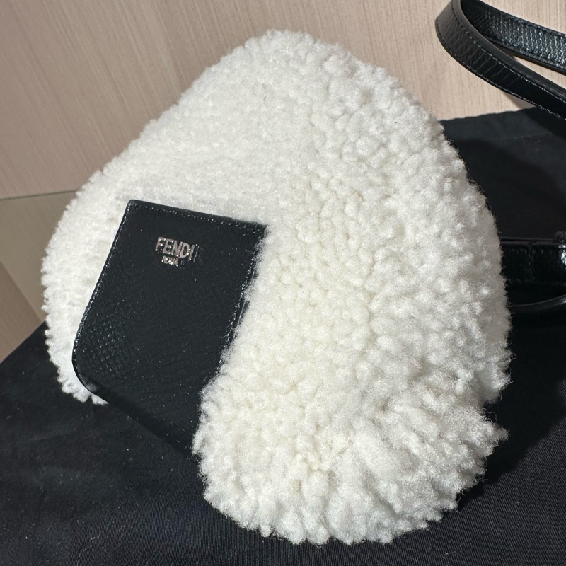 FENDI芬迪 飯團形 羊皮 單肩包 白色-2