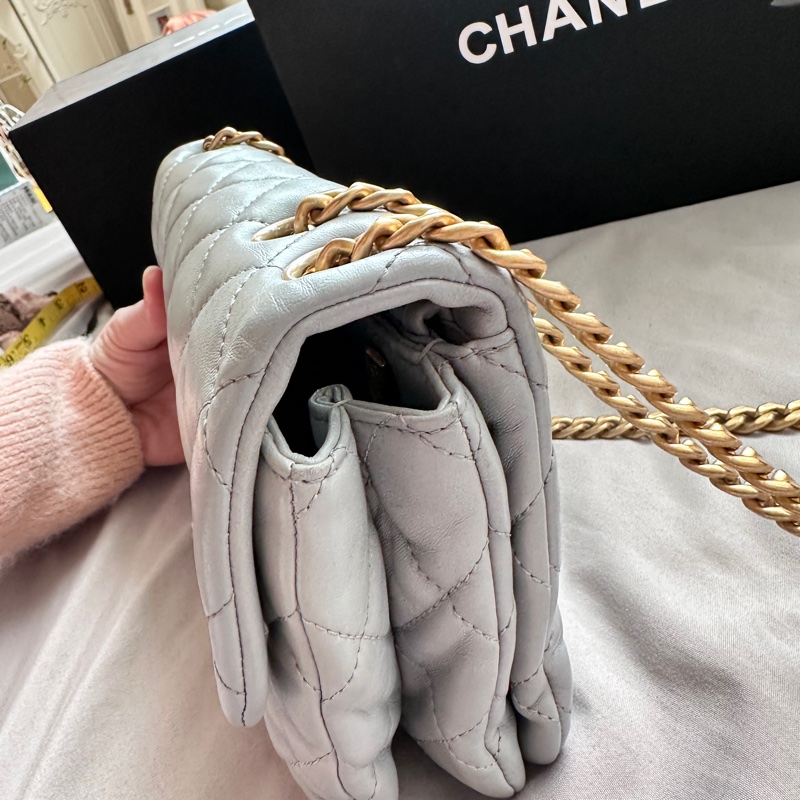 【極美私藏】Chanel 藍灰色金球23b小金柱菠蘿扣 晶片款風琴包-26