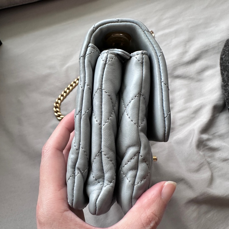 【極美私藏】Chanel 藍灰色金球23b小金柱菠蘿扣 晶片款風琴包-28