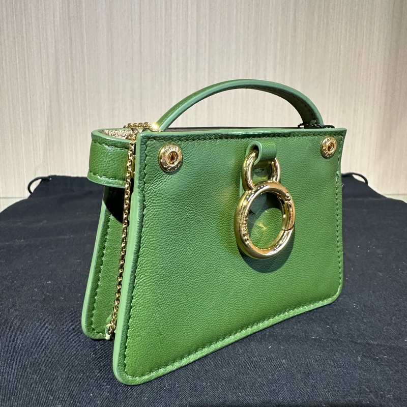 FENDI芬迪 Peekaboo 金扣納帕羊皮 零錢包 超迷你 綠色-1