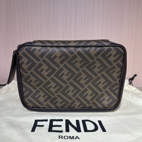FENDI芬迪 滿印老花Logo洗漱包 化妝包小號 黑灰色