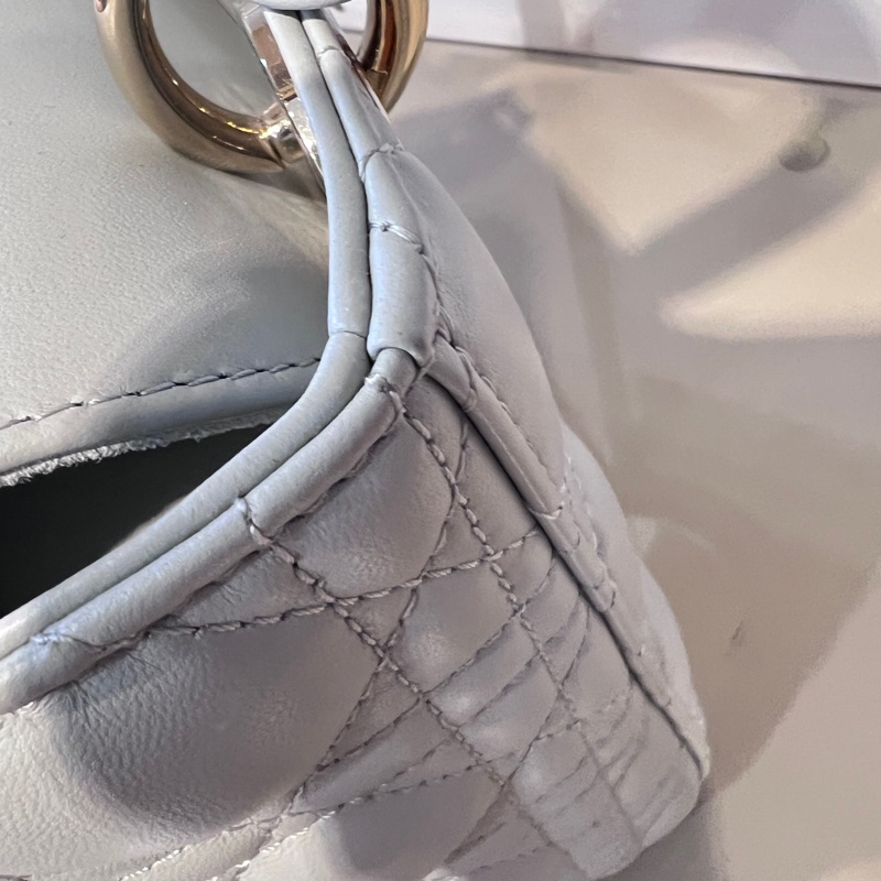 Dior 灰羊皮騰格Lady Dior小號淡金釦手提肩斜背包-13