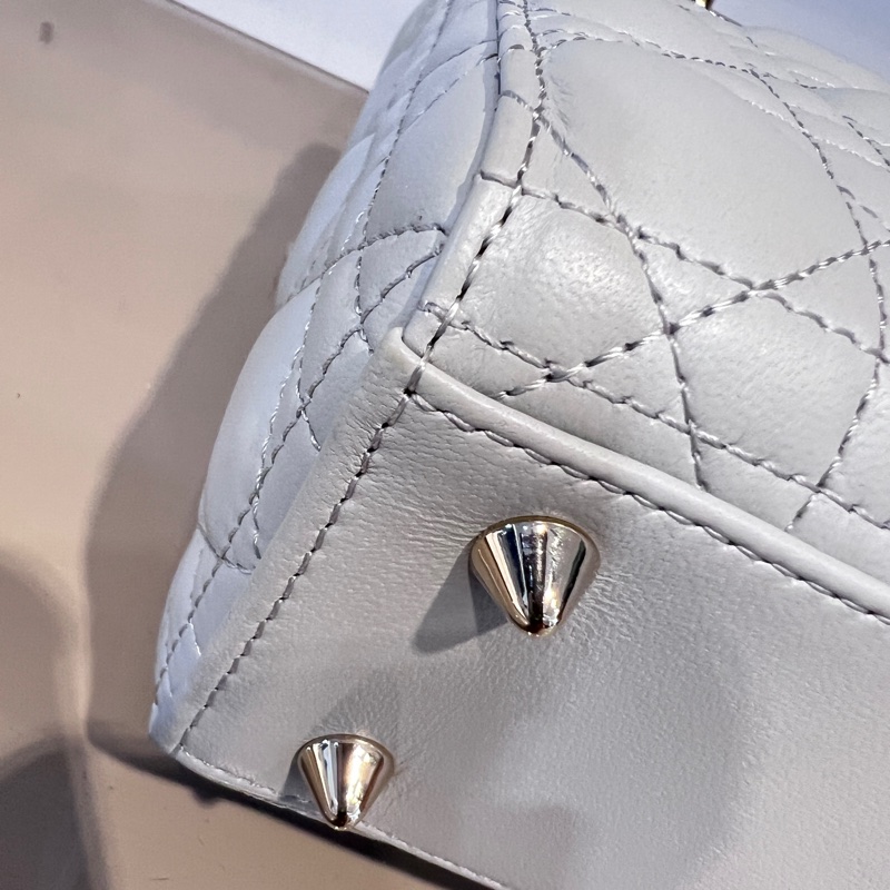 Dior 灰羊皮騰格Lady Dior小號淡金釦手提肩斜背包-28