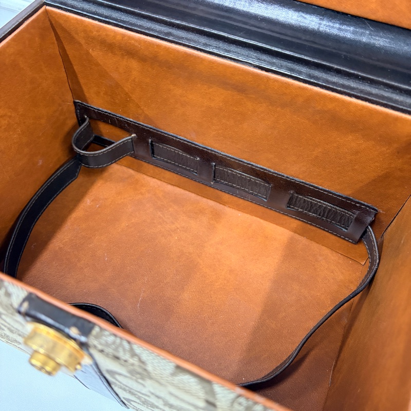 Celine 收藏品級 馬車老花手提化妝箱 棕色 真皮 思琳 手提包-17