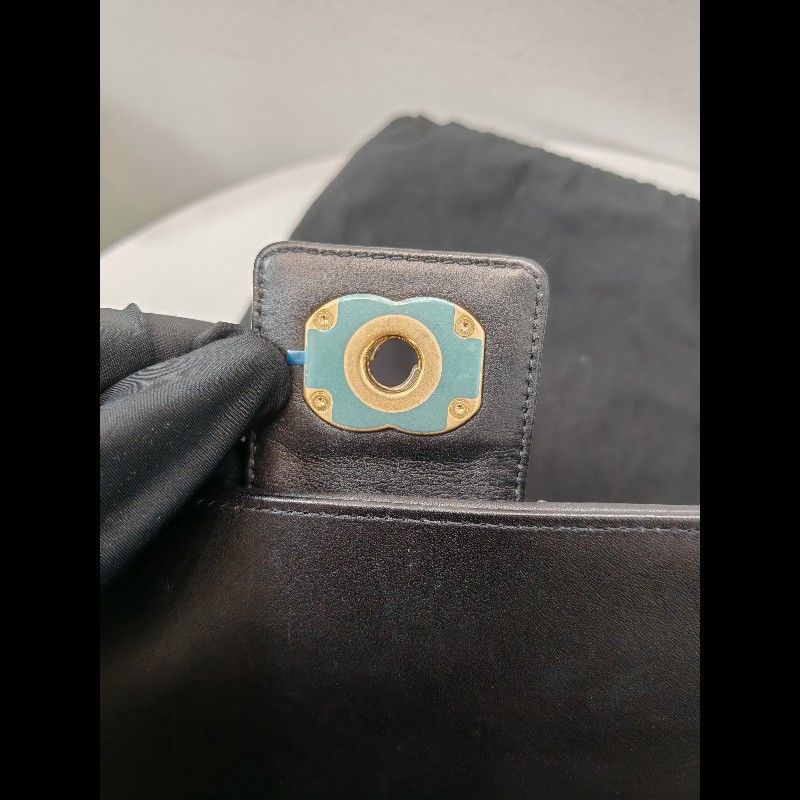 Chanel seasonal classic flap Medium-11