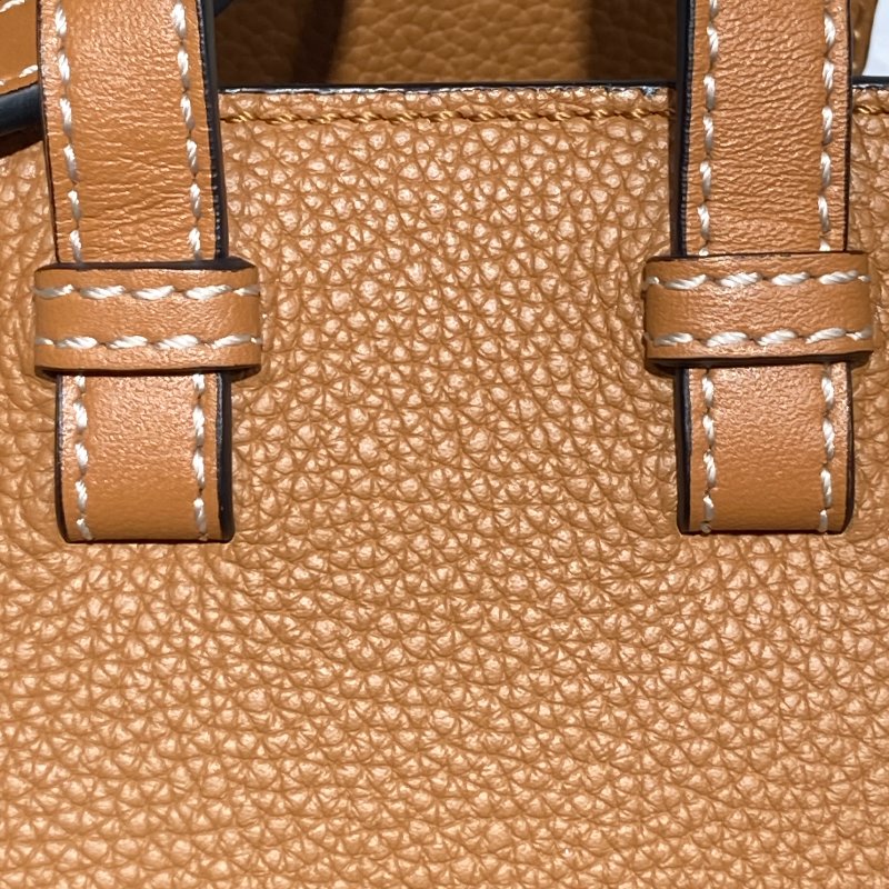 LOEWE羅威 061845 Mini Hammock抽繩吊床包 皮革 焦糖色 金扣-14