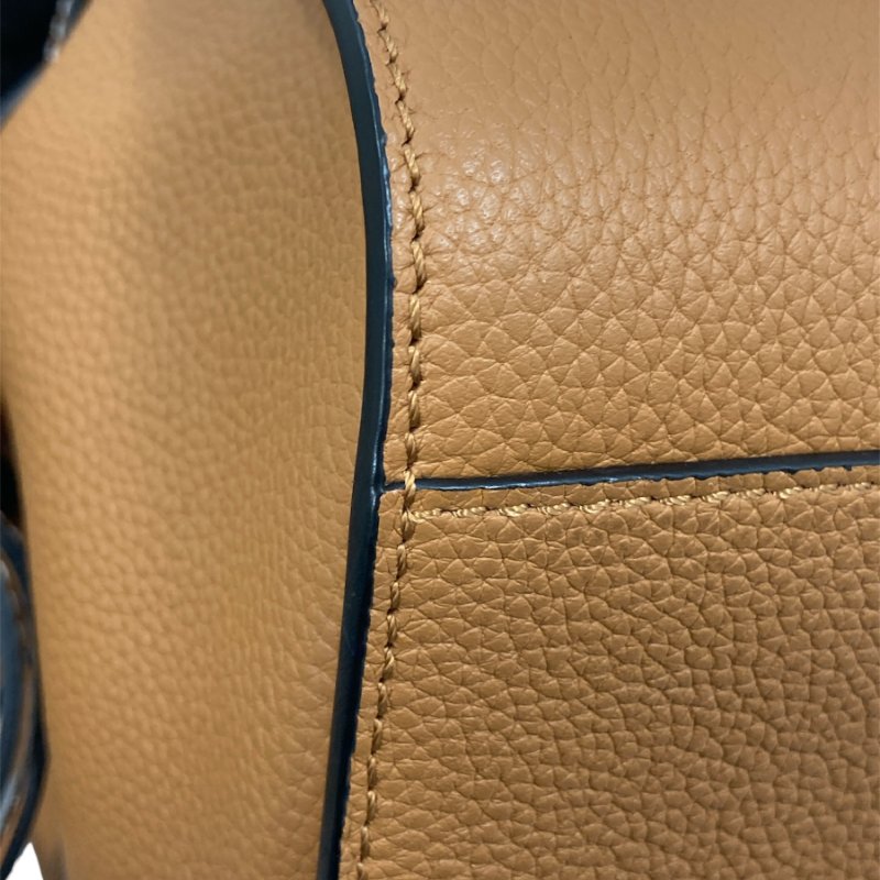 LOEWE 羅威 HAMMOCK MINI 吊床包 斜背包 皮革 焦糖色-6