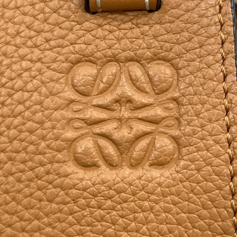 LOEWE 羅威 HAMMOCK MINI 吊床包 斜背包 皮革 焦糖色-10