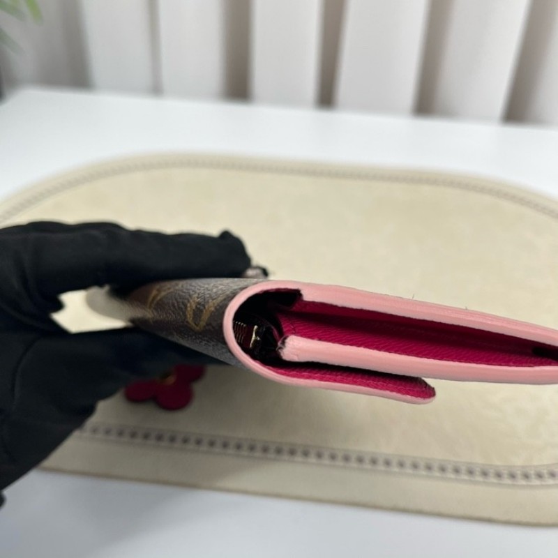 LV路易威登 經典老花logo小花長款錢包 玫紅色內裡 配小花裝飾 內裡卡位多 有隔層 容量大-19