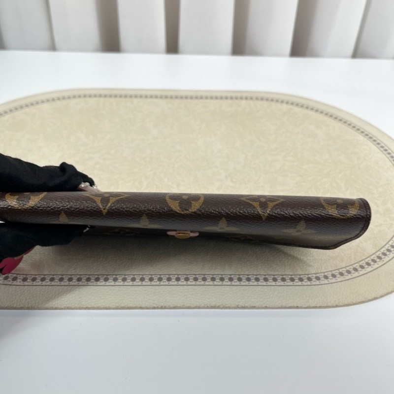 LV路易威登 經典老花logo小花長款錢包 玫紅色內裡 配小花裝飾 內裡卡位多 有隔層 容量大-22