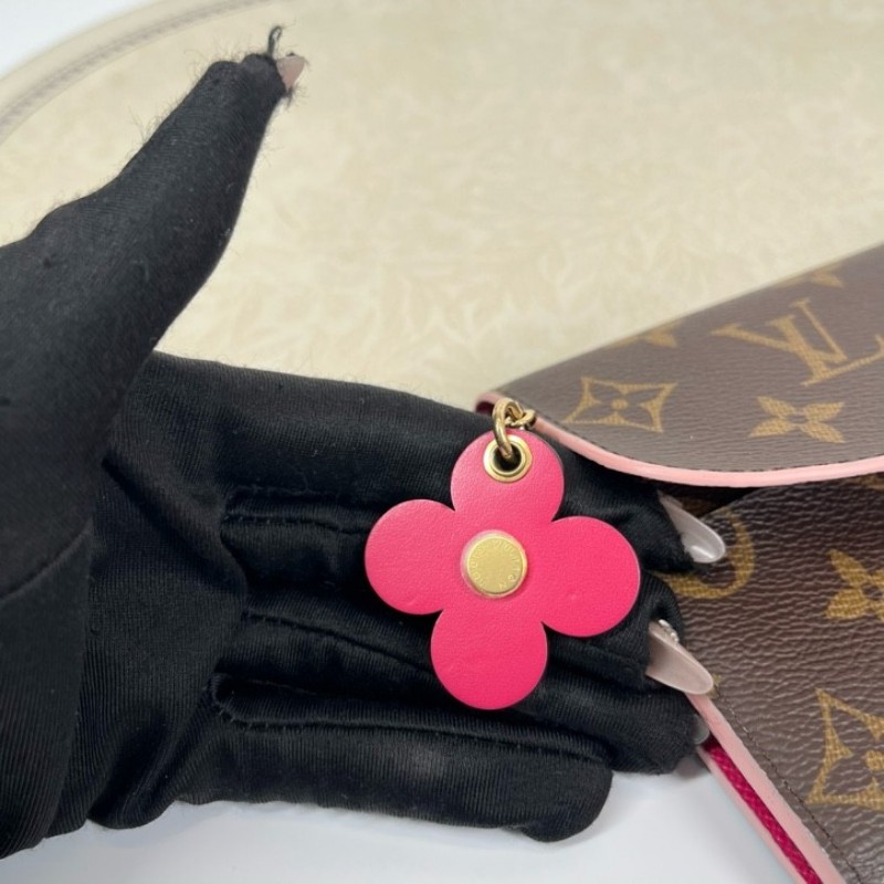 LV路易威登 經典老花logo小花長款錢包 玫紅色內裡 配小花裝飾 內裡卡位多 有隔層 容量大-32