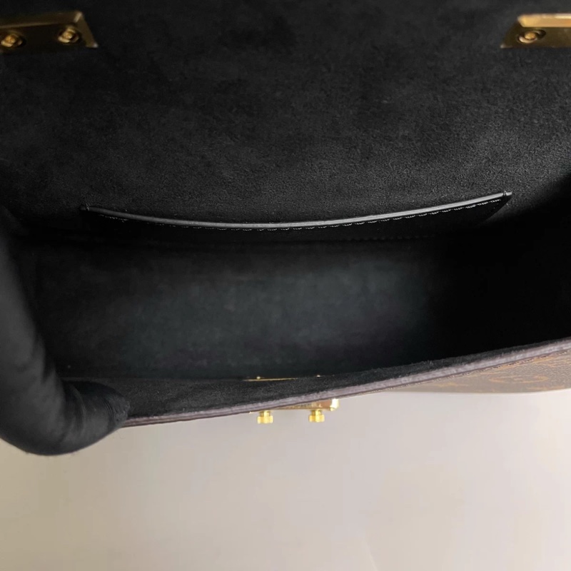 LV路易威登 老花拼色扇子包 芯片款-7