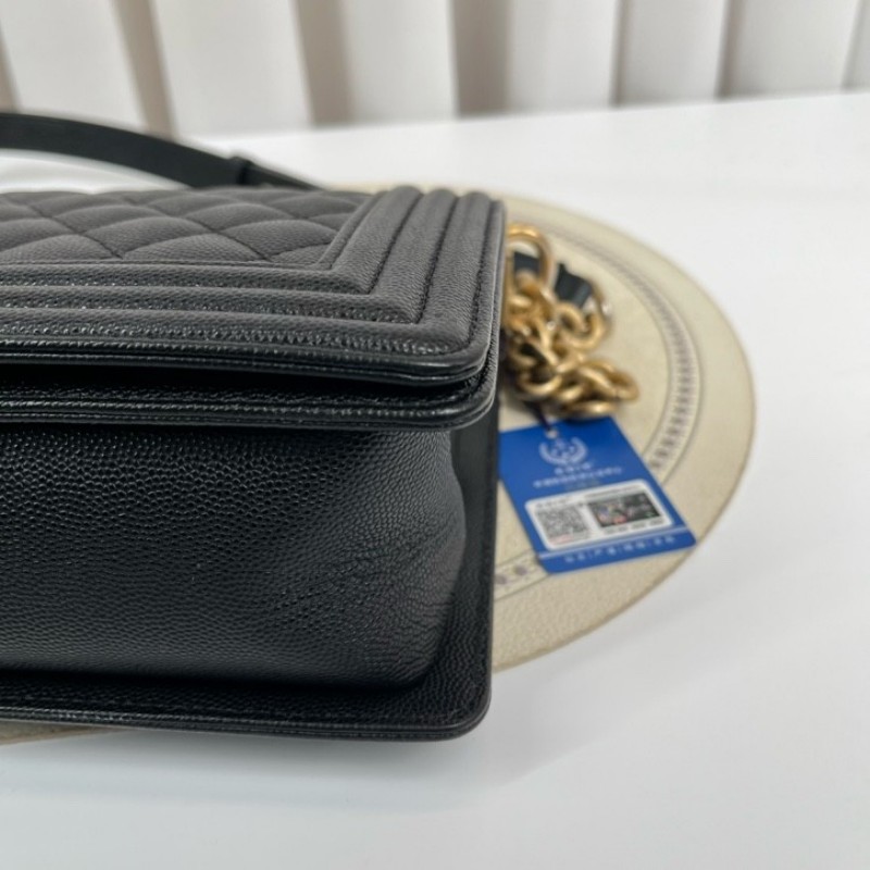 CHANEL香奈儿 晶片款 LEBOY 黑色金扣菱格翻蓋包 單肩斜挎包 內裡整潔 容量剛好-16