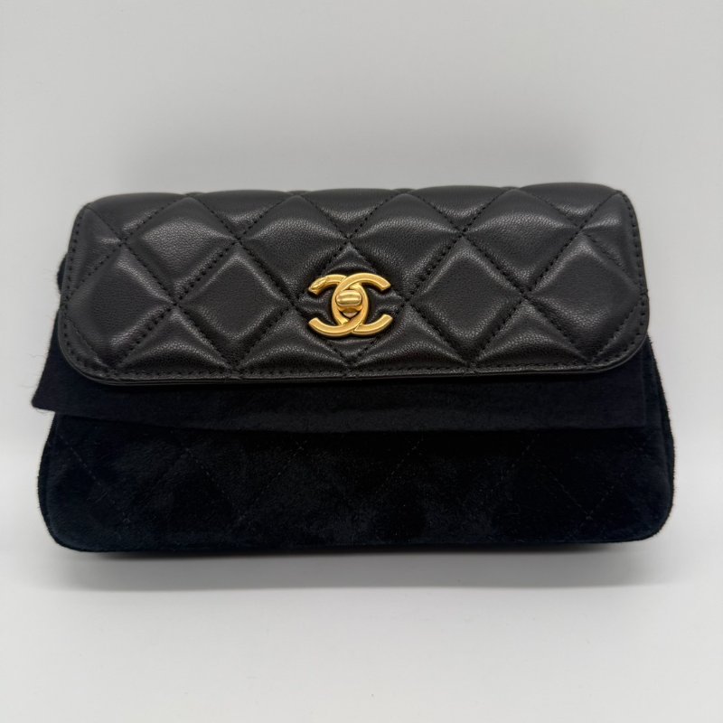 CHANEL 黑金菱格紋小羊皮馬鞍#芯片 25A-0