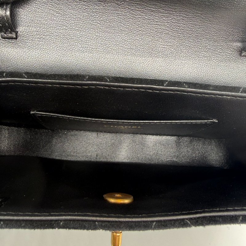 CHANEL 黑金菱格紋小羊皮馬鞍#芯片 25A-2