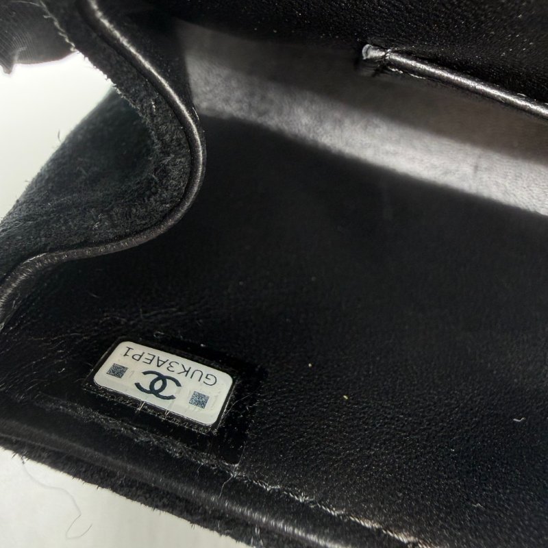 CHANEL 黑金菱格紋小羊皮馬鞍#芯片 25A-16