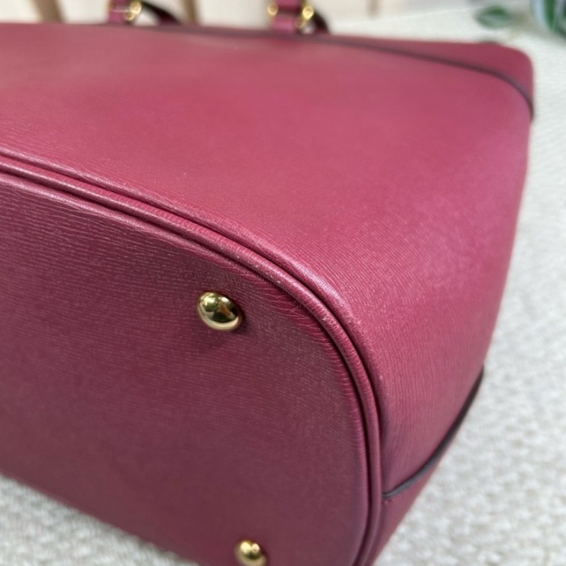 Gucci古馳馬銜扣牛皮包 配肩帶可單肩斜挎手提 內裡米白色 做工精緻 容量大 日常通勤百搭-12