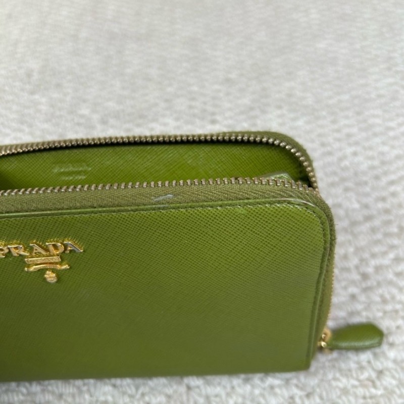 PRADA普拉達綠色長款錢包 拉鍊開合 卡位多 容量足 日常攜帶方便百搭-9