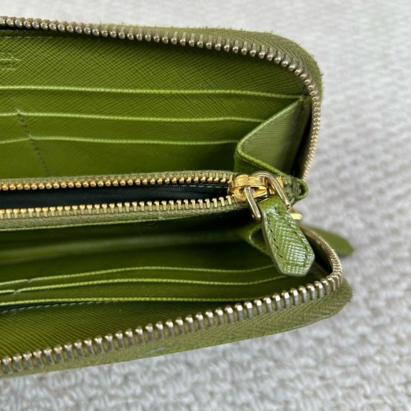 PRADA普拉達綠色長款錢包 拉鍊開合 卡位多 容量足 日常攜帶方便百搭-28