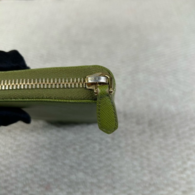 PRADA普拉達綠色長款錢包 拉鍊開合 卡位多 容量足 日常攜帶方便百搭-31