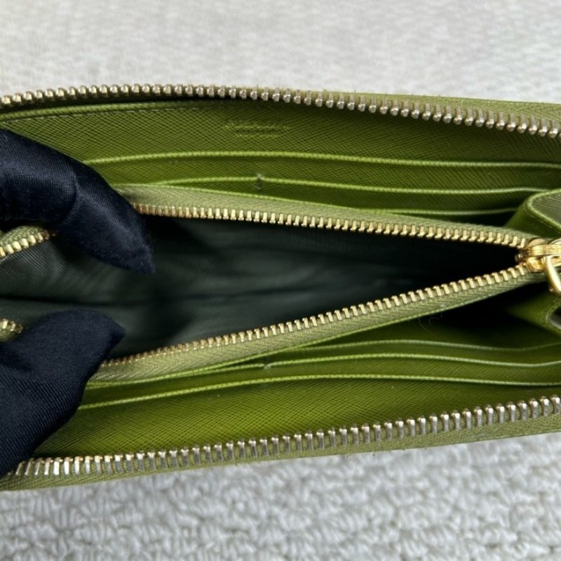 PRADA普拉達綠色長款錢包 拉鍊開合 卡位多 容量足 日常攜帶方便百搭-37