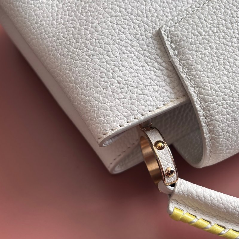 限定款 ::Louis Vuitton:: M59883 Capucines BB 米白x鵝黃色 手提包 斜背包 兩用包 彩色背帶-10