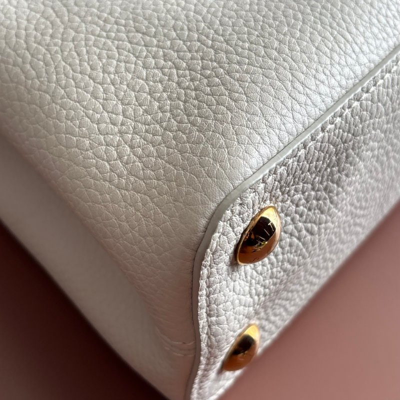 限定款 ::Louis Vuitton:: M59883 Capucines BB 米白x鵝黃色 手提包 斜背包 兩用包 彩色背帶-13