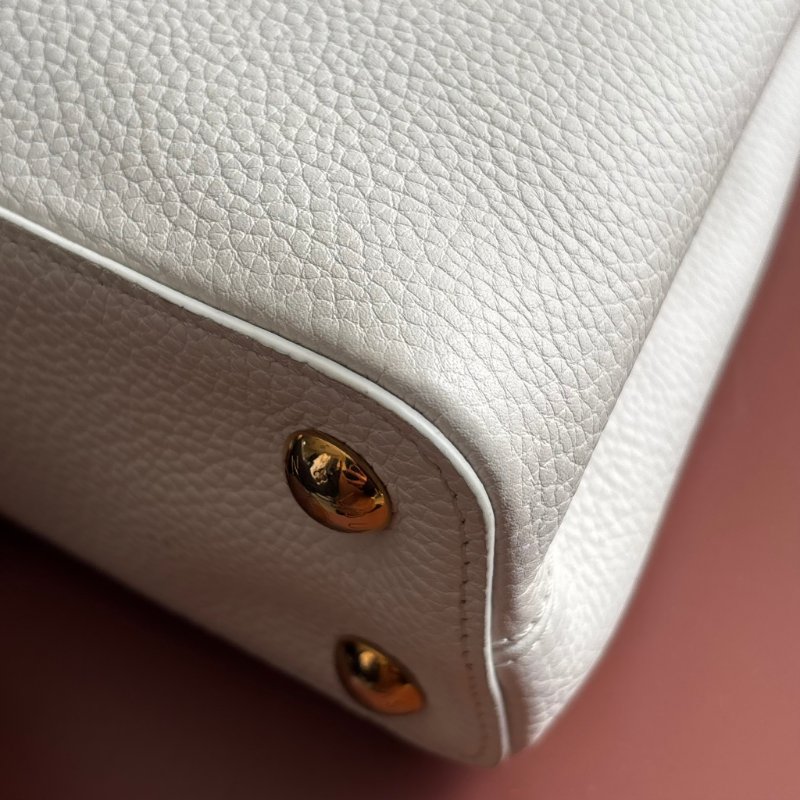 限定款 ::Louis Vuitton:: M59883 Capucines BB 米白x鵝黃色 手提包 斜背包 兩用包 彩色背帶-15