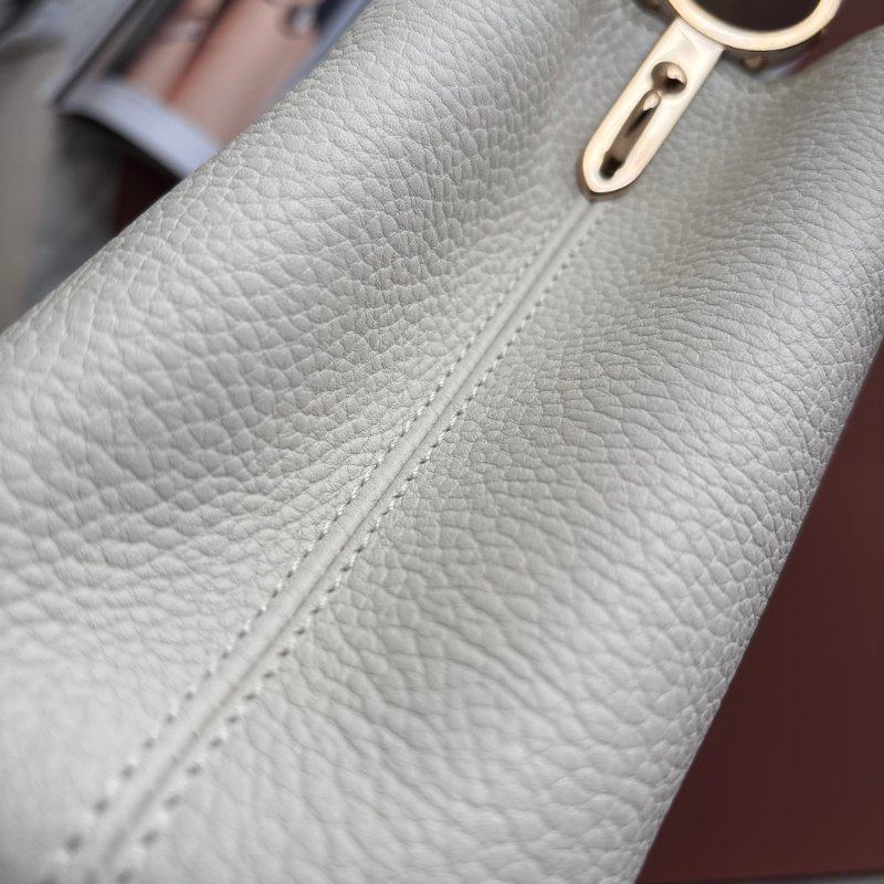 限定款 ::Louis Vuitton:: M59883 Capucines BB 米白x鵝黃色 手提包 斜背包 兩用包 彩色背帶-25